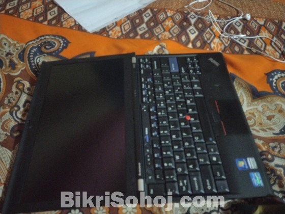 Lenevo x220, 8GB Ram, Hdd: 500gb,Display 13